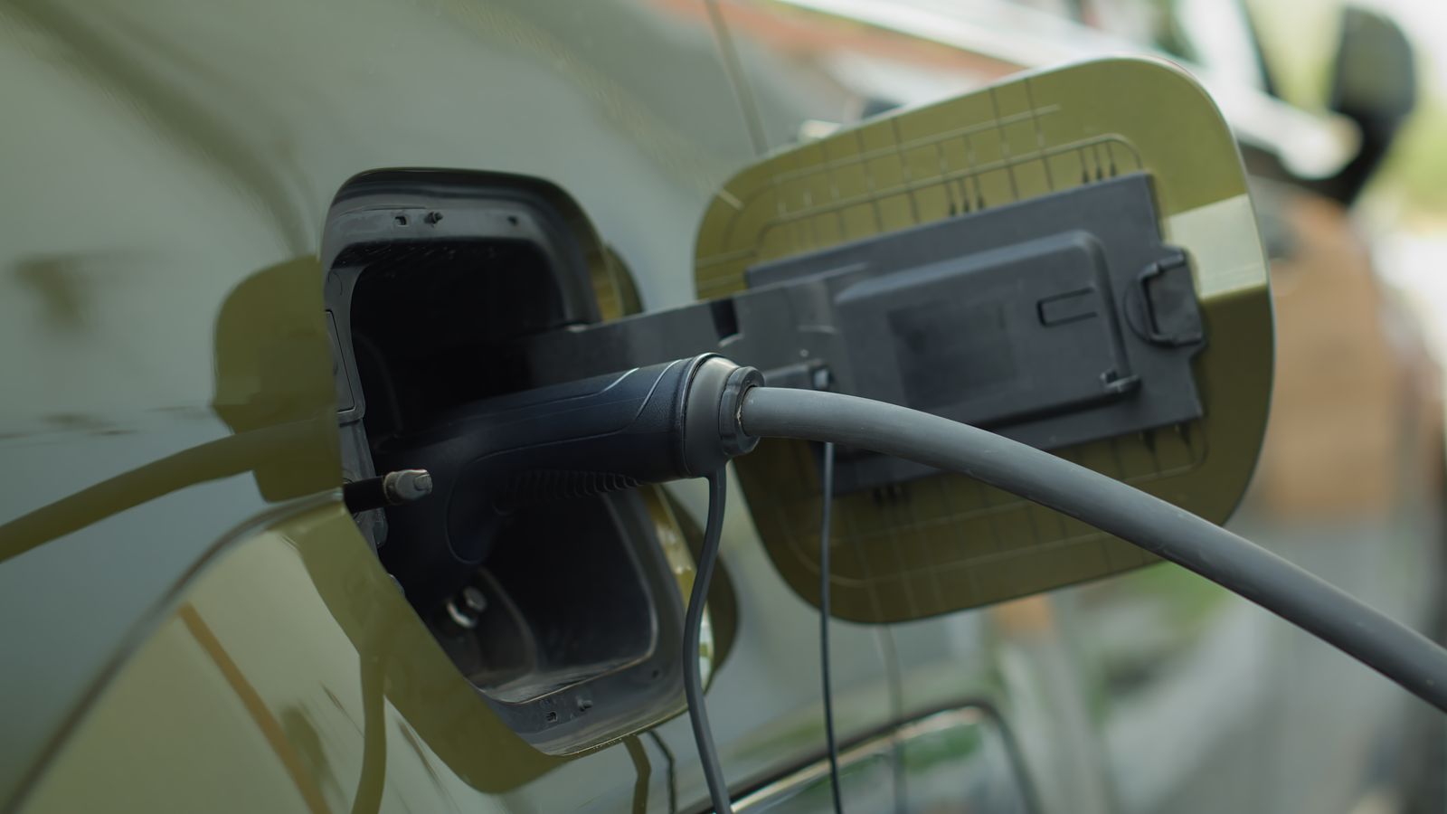 Navia 100% electric automated transport - autonomous electric shuttle operating on a structured route